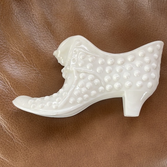 VTG Fenton Cathead Milk Glass Shoe - Picture 4 of 6